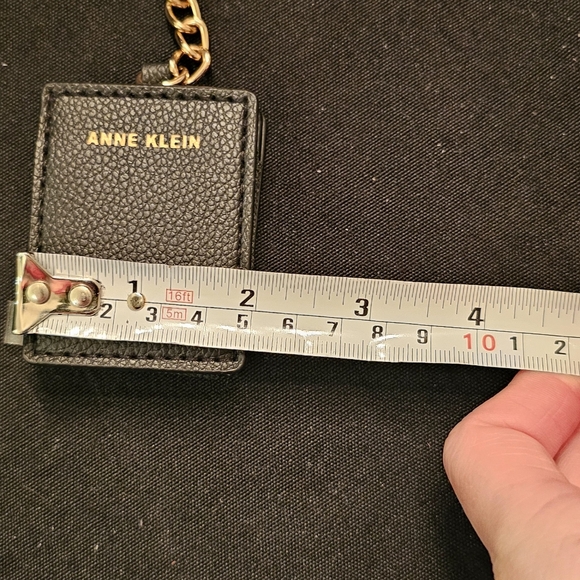 Anne Klein key for holder keychain - Picture 3 of 3